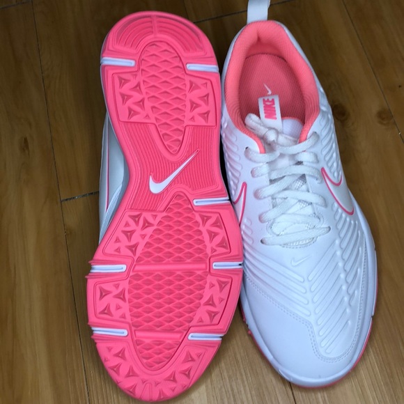 Nike sneakers - Picture 3 of 4